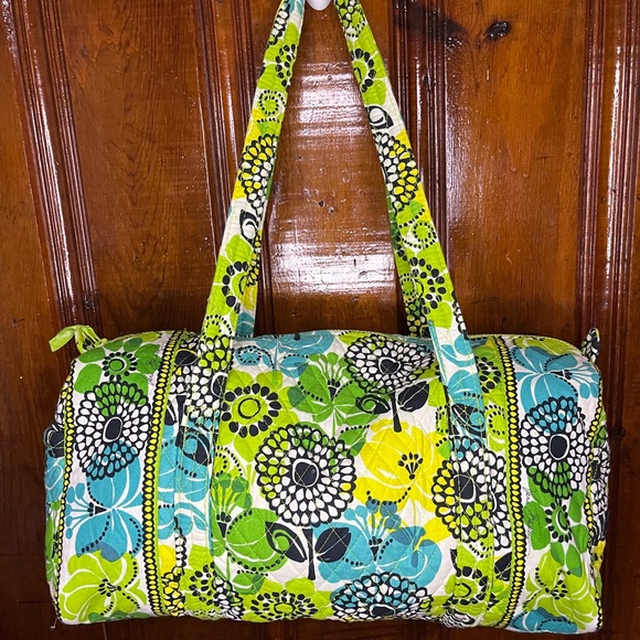 Vera Bradley Limes up Print Large Weekender Travel Shoulder Duffel Bag Zip Top - Picture 1 of 7
